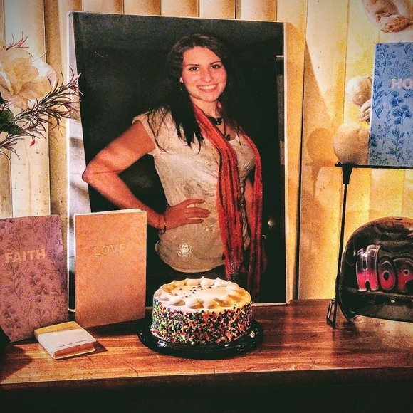 Meet your Posher, Sandra - Picture 2 of 14